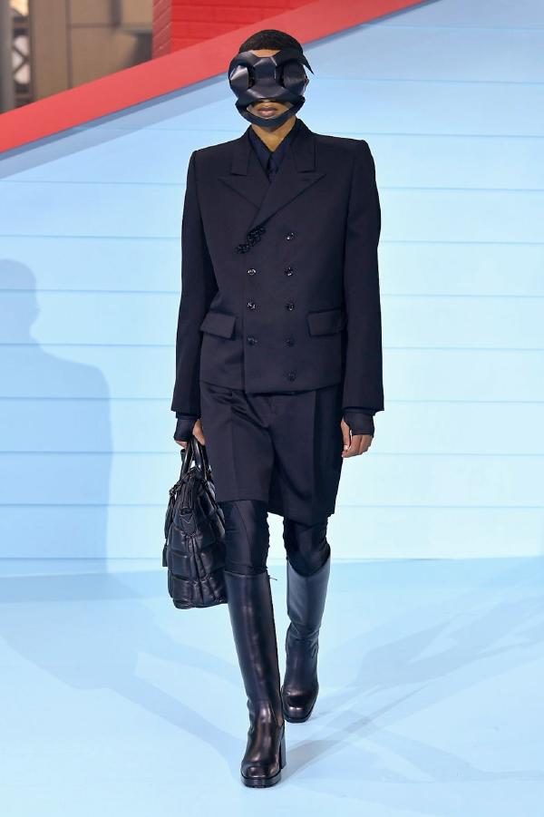 Louis Vuitton Menswear Fall/Winter 2022-23 runway show – New York