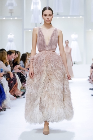 Dior Fall Winter 2018-19 Haute Couture Fashion Show