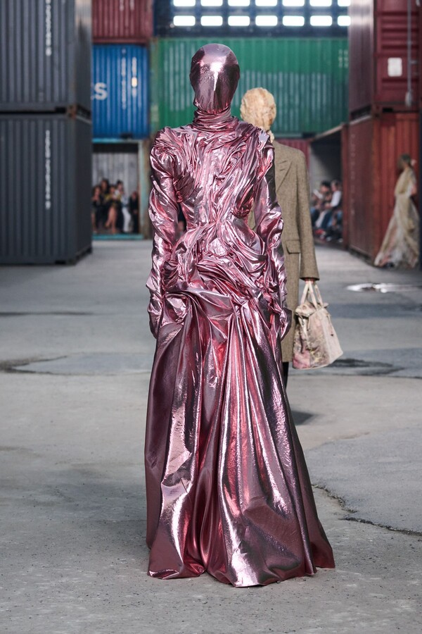 Maison Margiela Fall Winter 2026-27 Shanghai Fashion Show