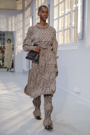 Lemaire Fall Winter 2019-20 Fashion Show