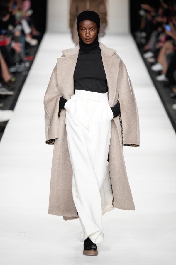 10 Top Fall/Winter 23/24 Trends Spotted on the Max Mara Runway - FunkyForty