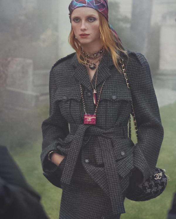 Chanel and camellias for autumn winter 202324