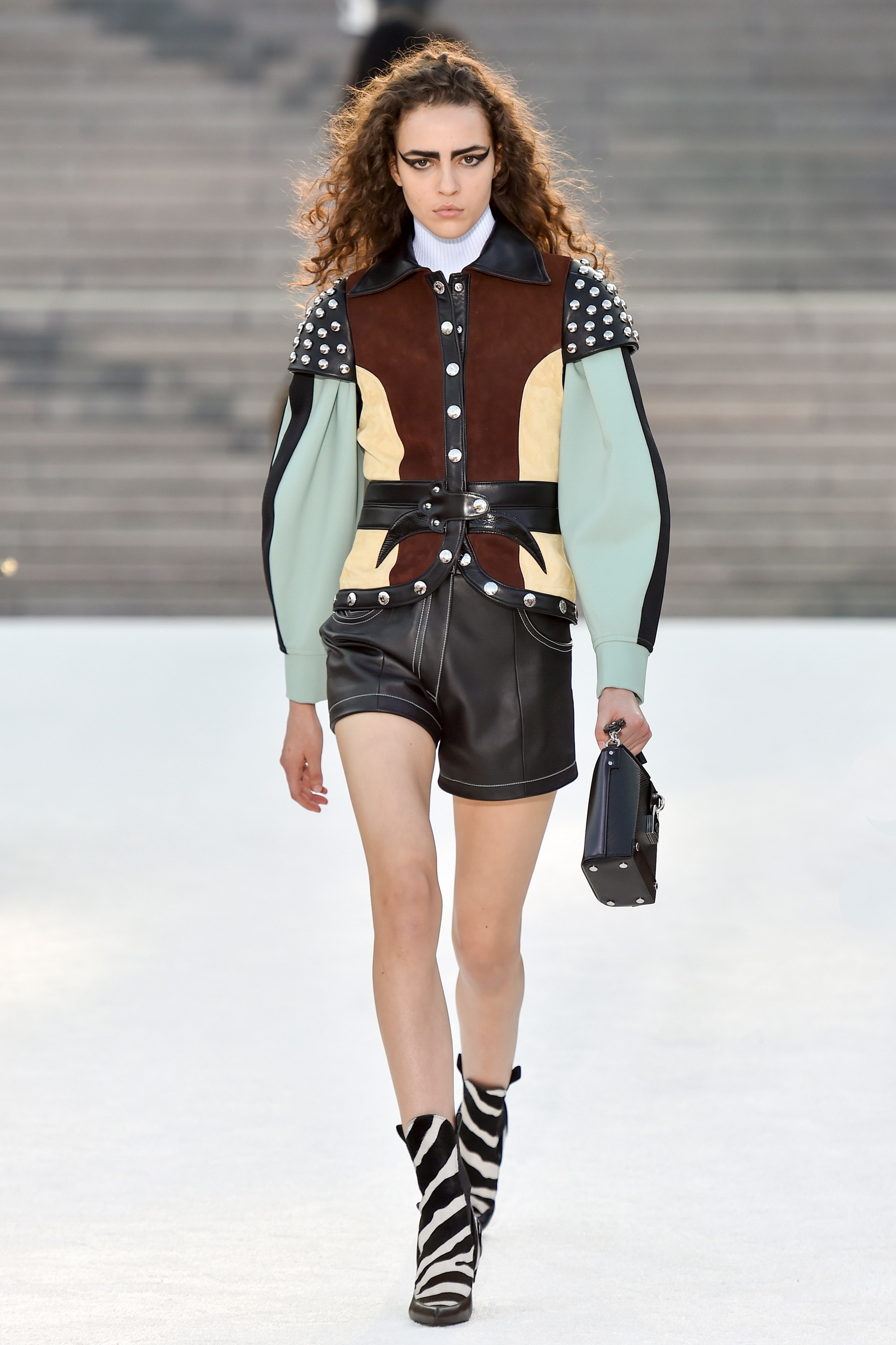 Photo #1a004 from Louis Vuitton Cruise 2018
