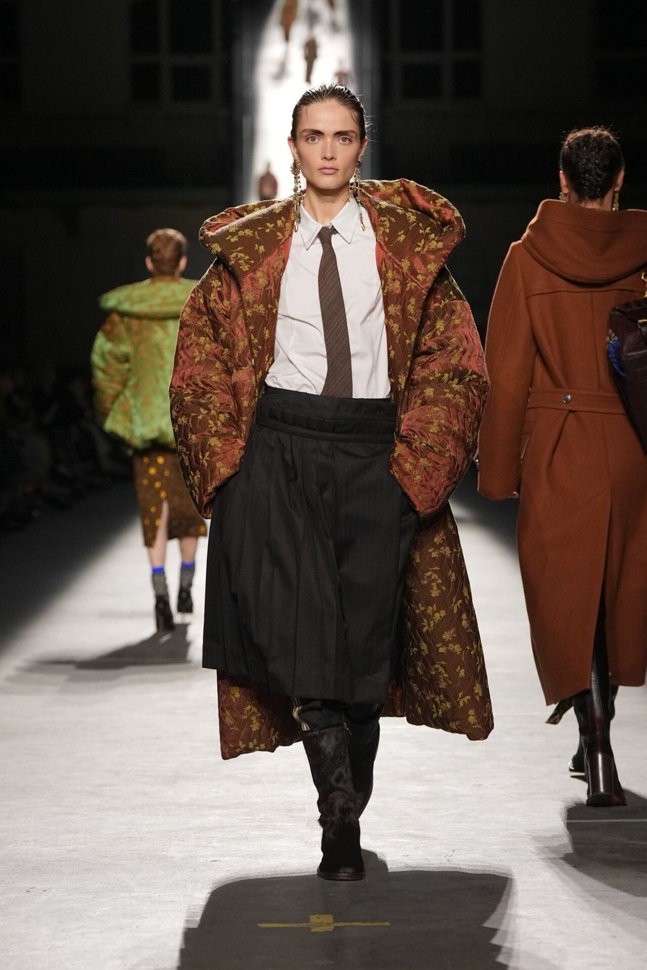 Dries Van Noten Fall Winter 2026-27 Fashion Show | Photos, Review