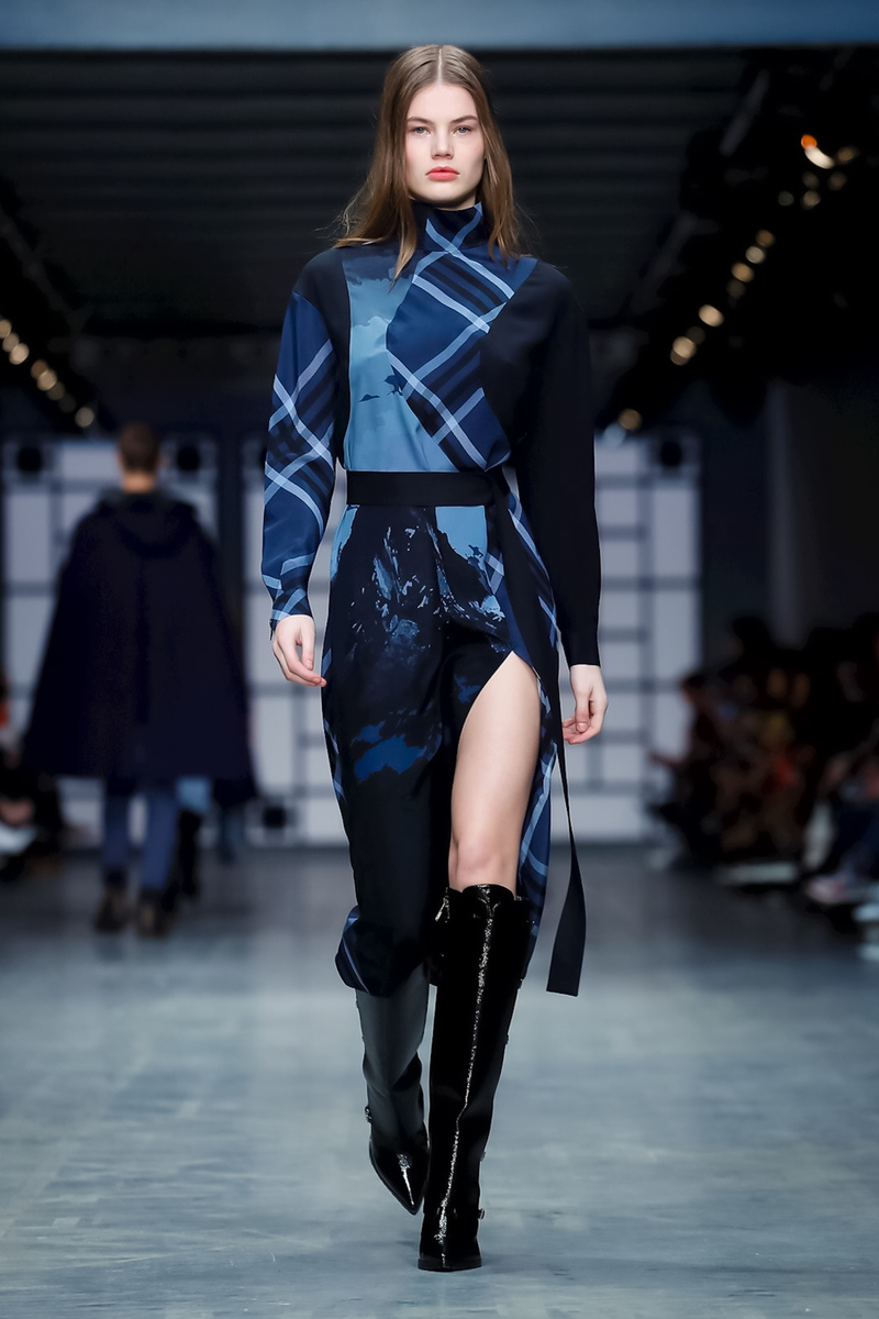 Trussardi Fall Winter 2018-19 Fashion Show