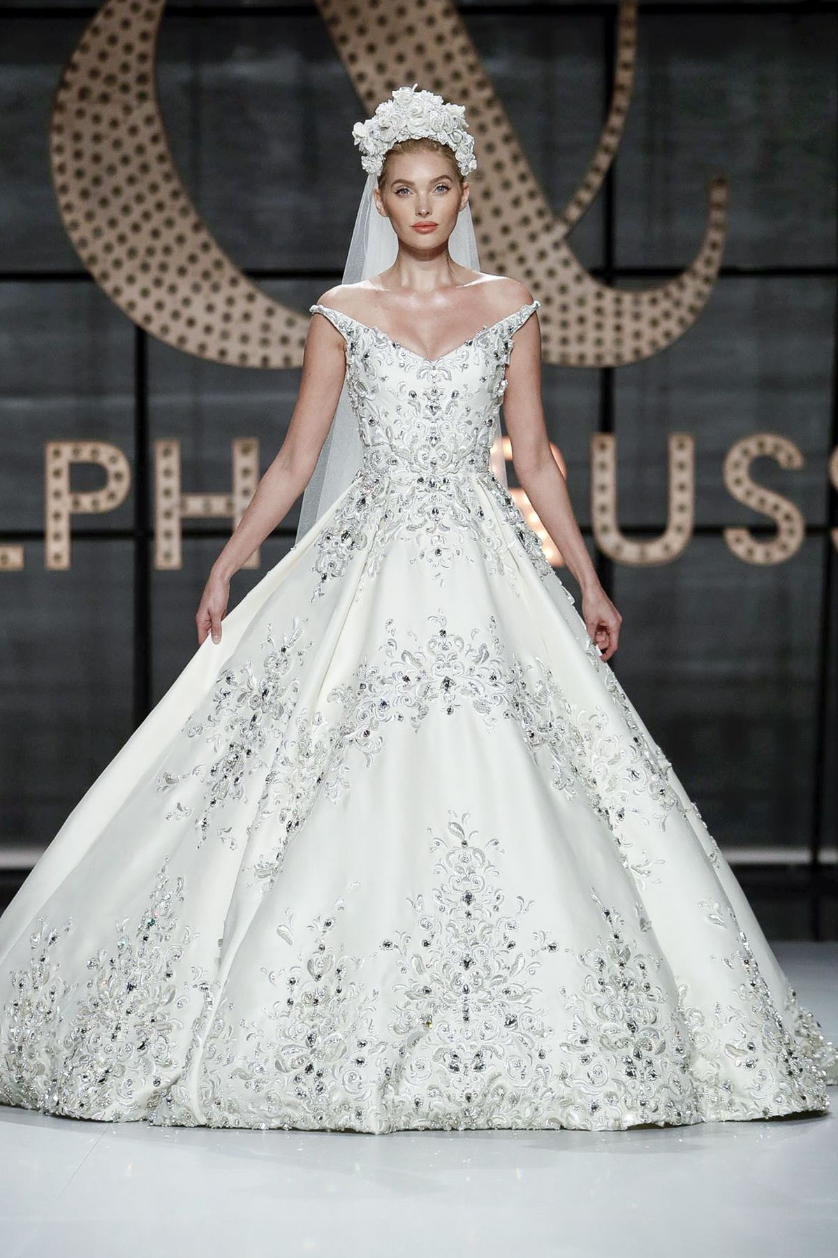 Ralph & Russo Spring Summer 2019 Haute Couture Fashion Show