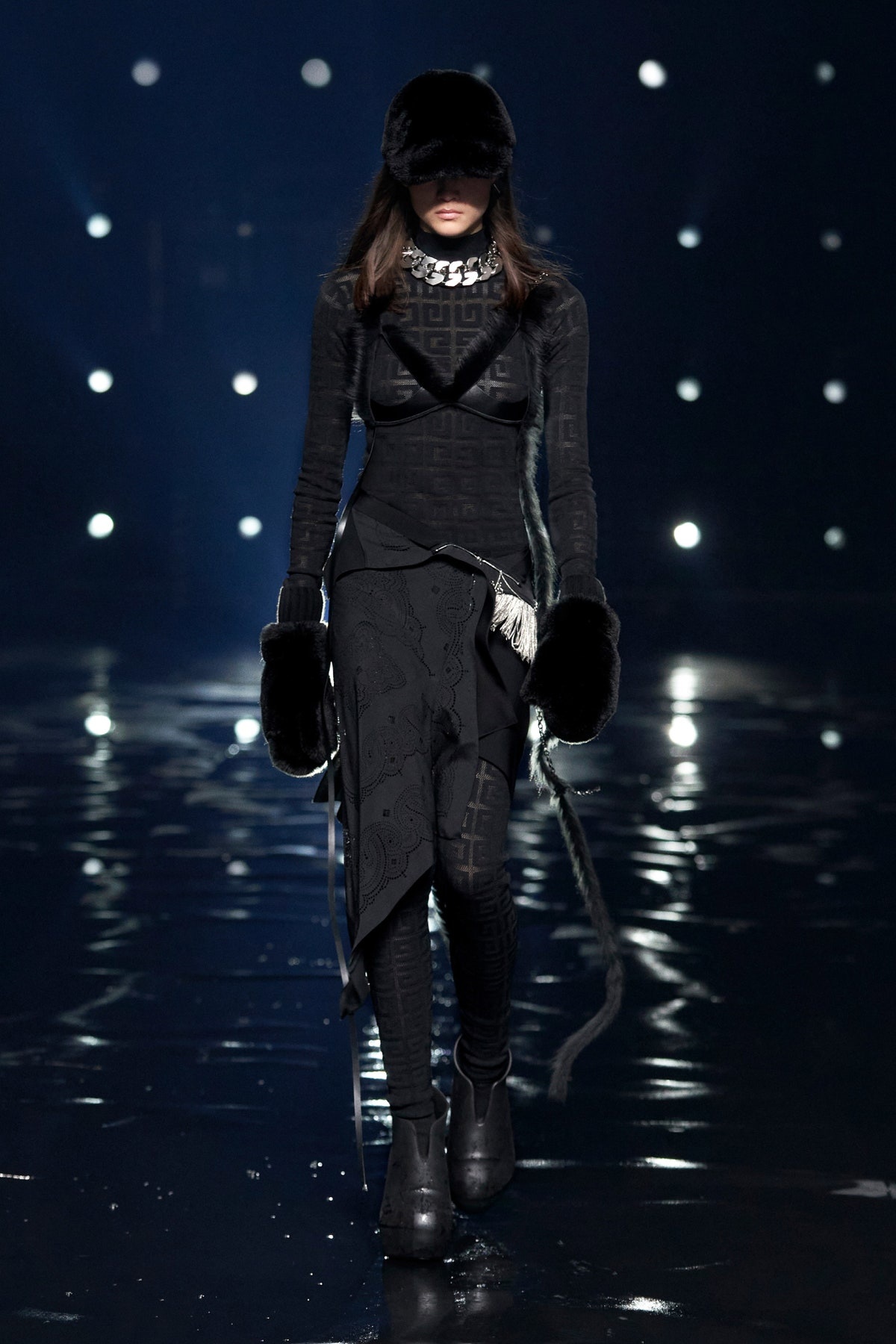Givenchy Fall Winter 2021-22 Fashion Show