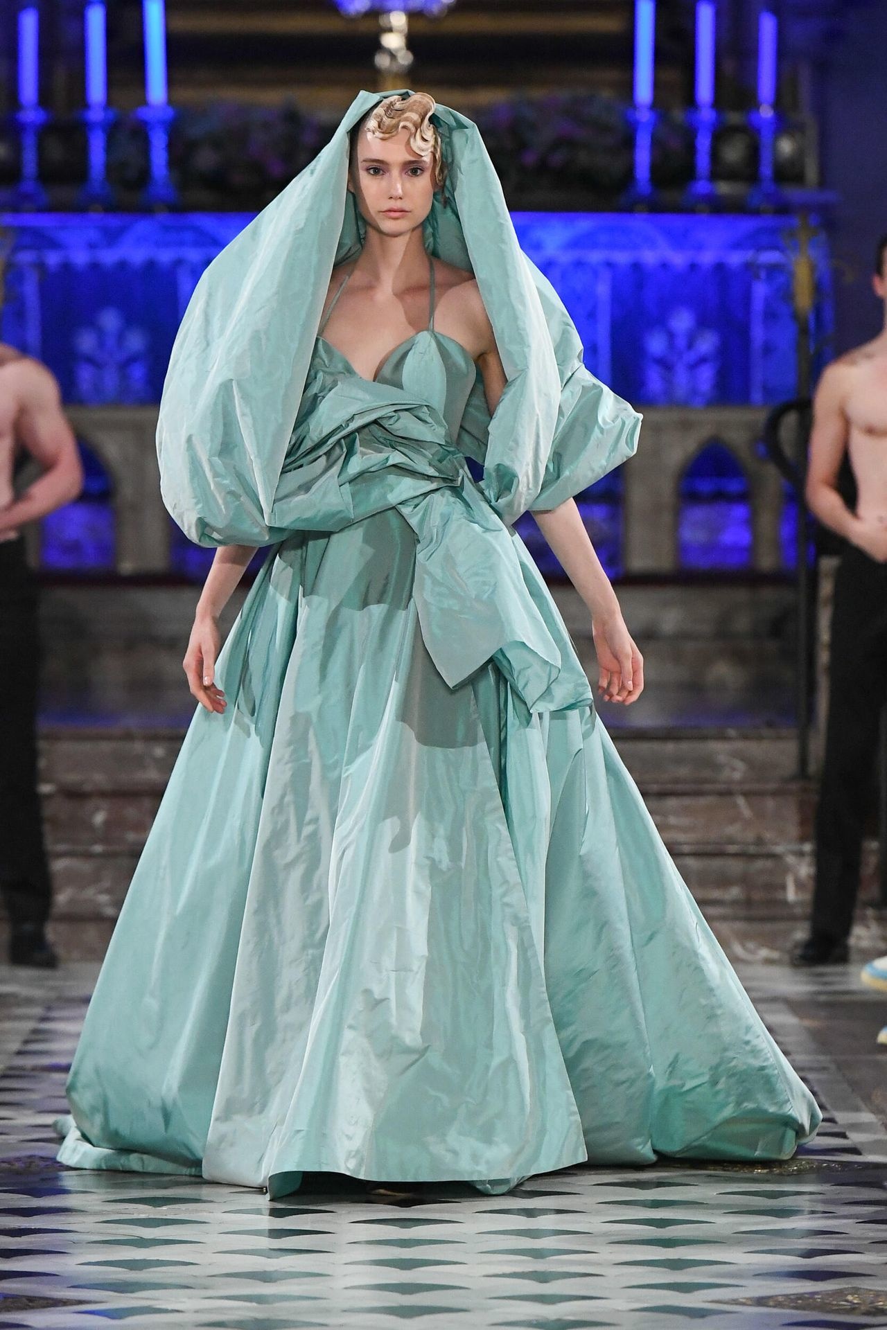 Lena Erziak Fall Winter 2023-24 Haute Couture Fashion Show