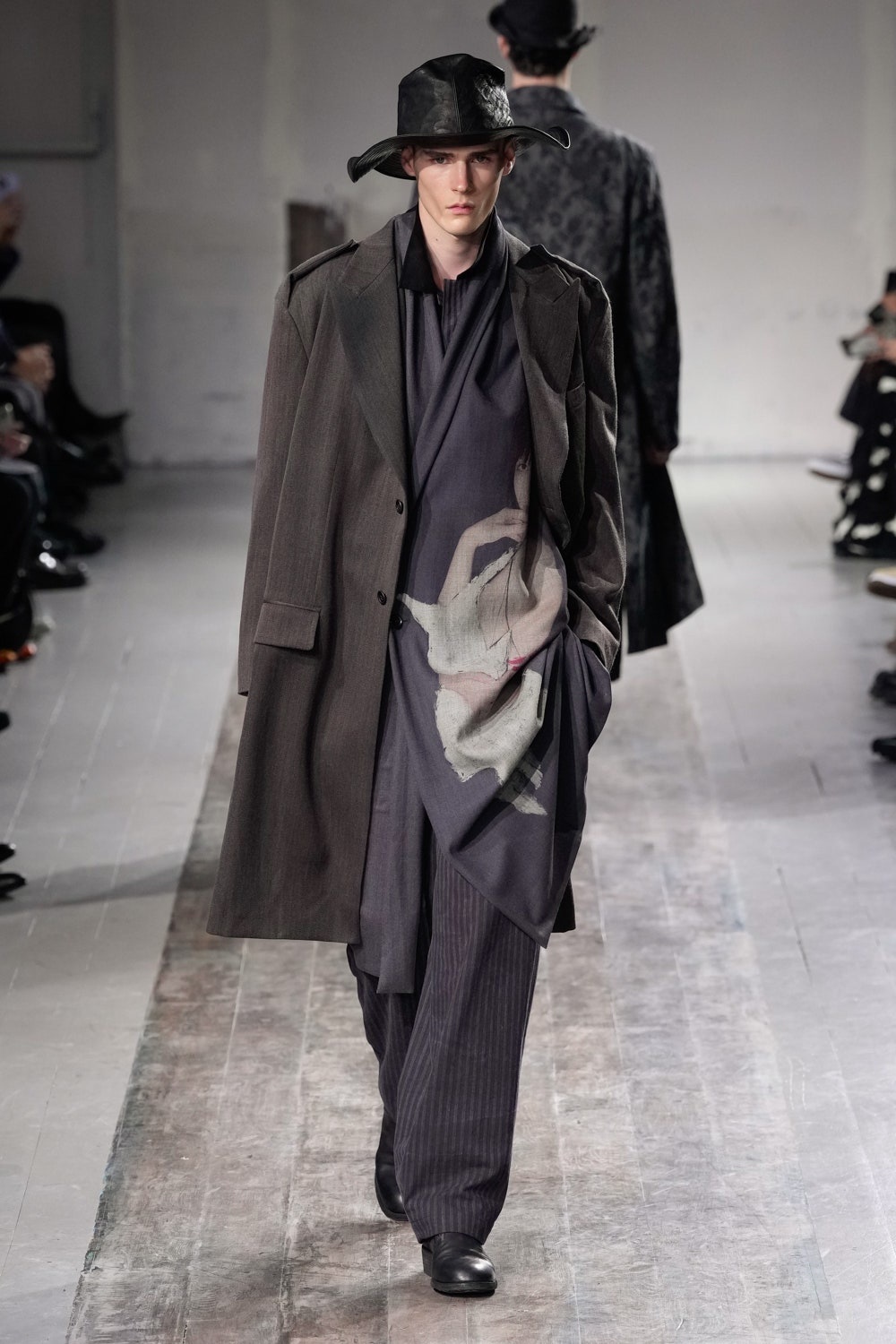 Yohji Yamamoto Fall Winter 2024-25 Men Fashion Show