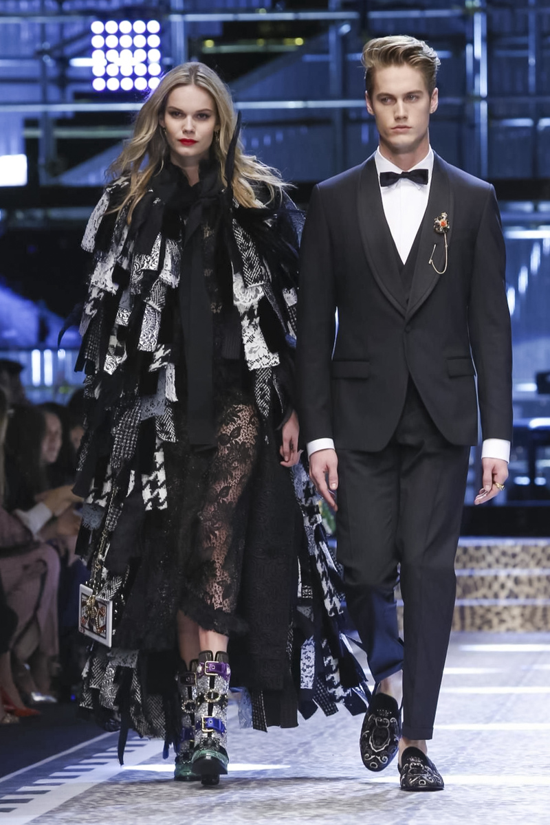 Dolce & Gabbana Fall Winter 2017 Fashion Show