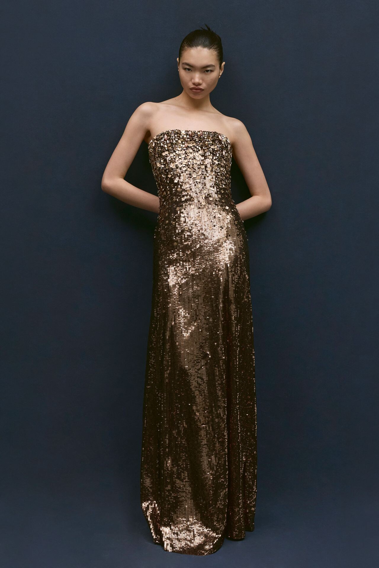 Jenny Packham Fall Winter 2026-27 Lookbook | Photos, Review and Videos |  Kendam