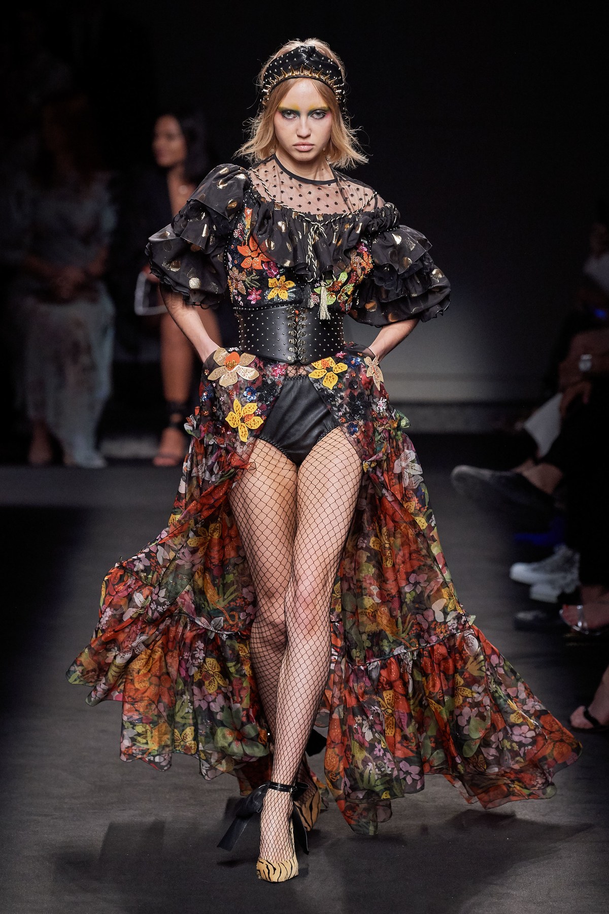Dundas Fall Winter 2019-20 Haute Couture Fashion Show
