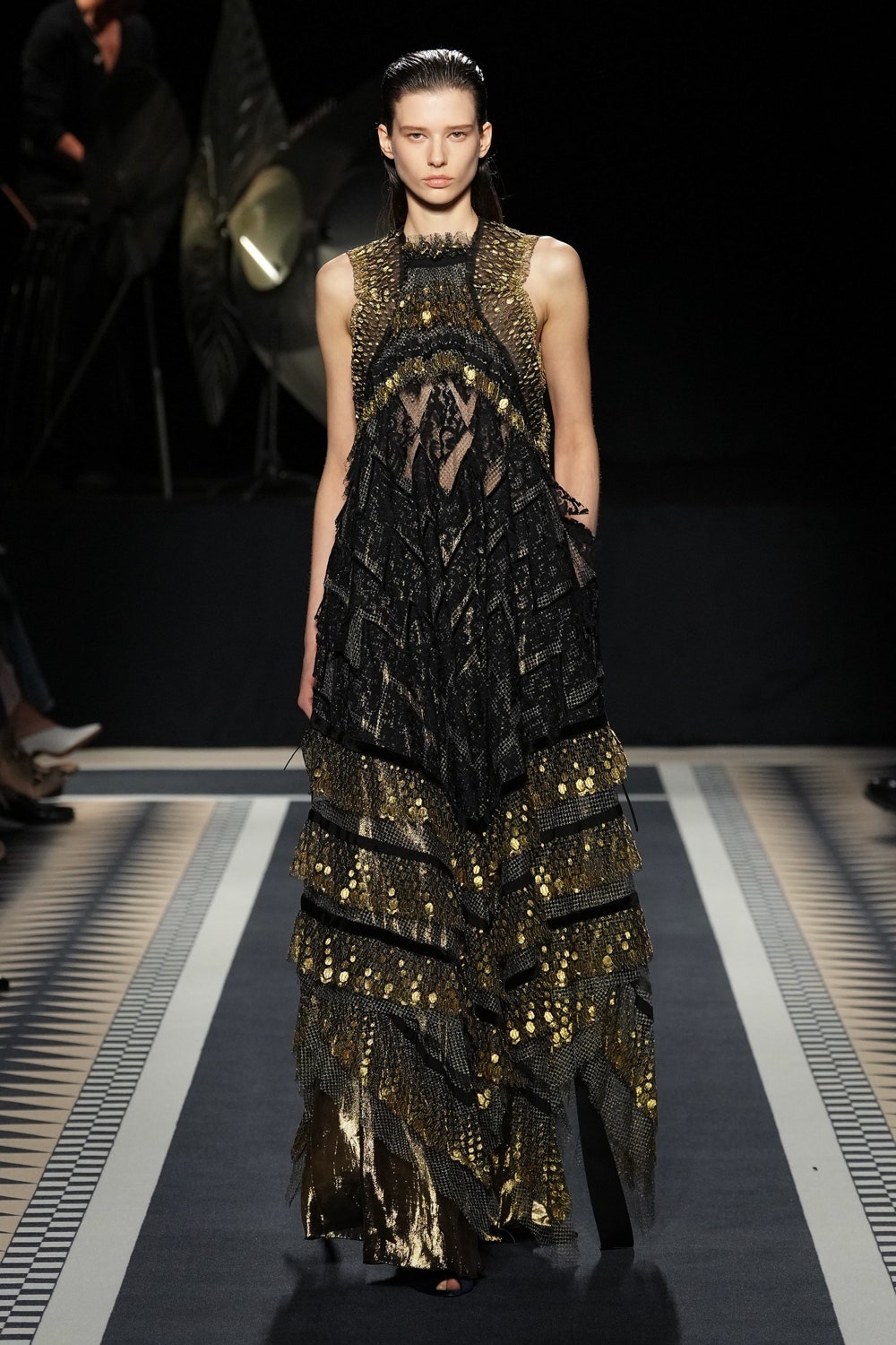 Lanvin Pre-Fall 2025 Fashion Show | Photos, Review and Videos | Kendam Lanvin Pre-Fall 2025 Fashion Show | Photos, Review and Videos | Kendam